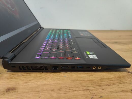 Ігровий ноутбук Б-клас MSI GL75 Leopard / 17.3" (1920x1080) IPS / Intel Core i7-10750H (6 (12) ядер по 2.6 - 5.0 GHz) / 16 GB DDR4 / 512 GB SSD+1000 GB HDD / nVidia GeForce RTX 2070, 8 GB GDDR6, 256-bit / WebCam / Windows 10 Ігровий ноутбук Б-клас MSI GL75 Leopard / 17.3" (1920x1080) IPS / Intel Core i7-10750H (6 (12) ядер по 2.6 - 5.0 GHz) / 16 GB DDR4 / 512 GB SSD+1000 GB HDD / nVidia GeForce RTX 2070, 8 GB GDDR6, 256-bit / WebCam / Windows 10