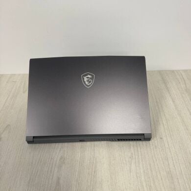 Ігровий ноутбук Б-клас MSI Thin A15 B7VE / 15.6" (1920x1080) IPS / AMD Ryzen 7 7735HS (8 (16) ядер по 3.2 - 4.75 GHz) / 16 GB DDR5 / 512 GB SSD NVMe / nVidia GeForce RTX 4050, 6 GB GDDR6, 96-bit / WebCam Ігровий ноутбук Б-клас MSI Thin A15 B7VE / 15.6" (1920x1080) IPS / AMD Ryzen 7 7735HS (8 (16) ядер по 3.2 - 4.75 GHz) / 16 GB DDR5 / 512 GB SSD NVMe / nVidia GeForce RTX 4050, 6 GB GDDR6, 96-bit / WebCam