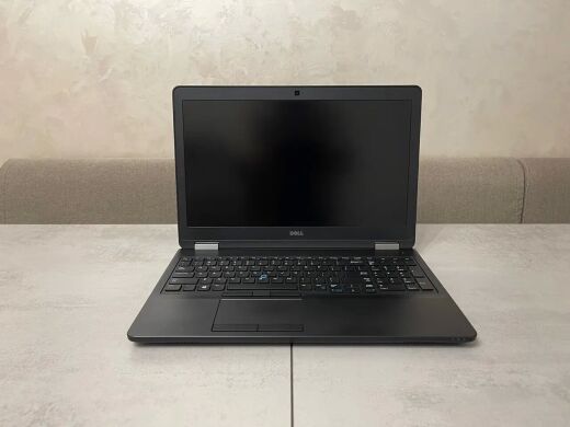 Ігровий ноутбук Dell Latitude E5570 / 15.6" (1920x1080) IPS / Intel Core i5-6300U (2 (4) ядра по 2.4 - 3.0 GHz) / 8 GB DDR4 / 1000 GB SSD / AMD Radeon R7 M360, 2 GB DDR3, 64-bit / WebCam / HDMI
