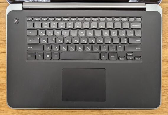 Игровой ноутбук Dell XPS 15 9530 / 14" (3200x1800) IPS Touch / Intel Core i7-4712HQ (4 (8) ядра по 2.3 - 3.3 GHz) / 16 GB DDR3 / 256 GB SSD / nVidia GeForce GT 750M, 2 GB GDDR5, 128-bit / WebCam / Windows 10