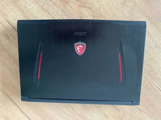 Ігровий ноутбук MSI GT62VR 6RE Dominator Pro / 15.6" (1920x1080) TN / Intel Core i7-6700HQ (4 (8) ядра по 2.6 - 3.5 GHz) / 16 GB DDR4 / 256 GB SSD + 1000 GB HDD / nVidia GeForce GTX 1070, 8 GB GDDR5, 256-bit / WebCam / HDMI Ігровий ноутбук MSI GT62VR 6RE Dominator Pro / 15.6" (1920x1080) TN / Intel Core i7-6700HQ (4 (8) ядра по 2.6 - 3.5 GHz) / 16 GB DDR4 / 256 GB SSD + 1000 GB HDD / nVidia GeForce GTX 1070, 8 GB GDDR5, 256-bit / WebCam / HDMI