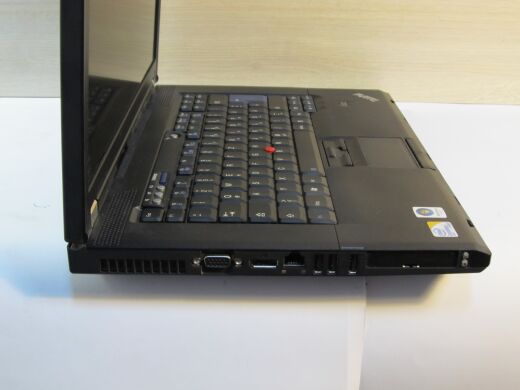Lenovo ThinkPad T500 / 15.4'', 1600x1050  / Intel Core 2 Duo P8600 (2 ядра по 2.40 GHz) / 4 GB DDR3 / 120 GB SSD / DVD-RW / card-reader