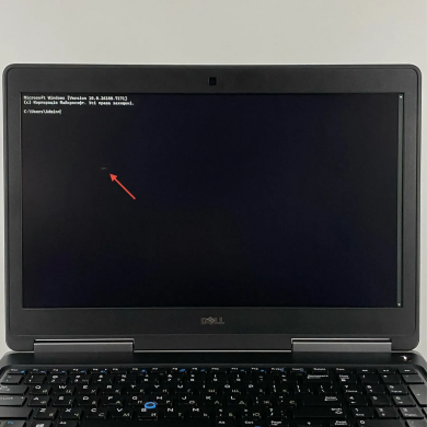 Мобільна робоча станція Б-клас Dell Precision 7520 / 15.6" (1920x1080) IPS / Intel Core i7-7820HQ (4 (8) ядра по 2.9 - 3.9 GHz) / 16 GB DDR4 / 512 GB SSD / nVidia Quadro M2200, 4 GB GDDR5, 128-bit / WebCam / HDMI