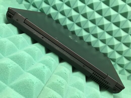 Мобильная рабочая станция Б-класс HP ZBook 17 G2 / 17.3" (1600x900) TN / Intel Core i7-4710MQ (4 (8) ядра по 2.5 - 3.5 GHz) / 16 GB DDR3 / 240 GB SSD / nVidia Quadro K1100M, 2 GB GDDR5, 128-bit / WebCam / DVD-RW / Windows 10 лицензия Мобильная рабочая станция Б-класс HP ZBook 17 G2 / 17.3" (1600x900) TN / Intel Core i7-4710MQ (4 (8) ядра по 2.5 - 3.5 GHz) / 16 GB DDR3 / 240 GB SSD / nVidia Quadro K1100M, 2 GB GDDR5, 128-bit / WebCam / DVD-RW / Windows 10 лицензия