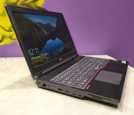 Мобільна робоча станція Fujitsu Celsius H780 / 15.6" (1920x1080) IPS / Intel Core i7-8750H (6 (12) ядер по 2.2 - 4.1 GHz) / 32 GB DDR4 / 512 GB SSD / nVidia Quadro P2000, 4 GB GDDR5, 128-bit / WebCam / 4G Мобільна робоча станція Fujitsu Celsius H780 / 15.6" (1920x1080) IPS / Intel Core i7-8750H (6 (12) ядер по 2.2 - 4.1 GHz) / 32 GB DDR4 / 512 GB SSD / nVidia Quadro P2000, 4 GB GDDR5, 128-bit / WebCam / 4G