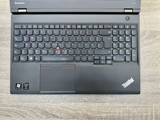 Мобильная рабочая станция Lenovo ThinkPad W540 / 15.6" (1920x1080) TN / Intel Core i5-4200M (2 (4) ядра по 2.5 - 3.1 GHz) / 8 GB DDR3 / 256 GB SSD / nVidia Quadro K1100M, 2 GB GDDR5, 128-bit / WebCam / Windows 10 Pro