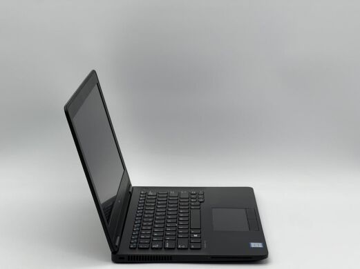 Нетбук Б-клас Dell Latitude E7270 / 12.5" (1920x1080) IPS / Intel Core i5-6300U (2 (4) ядра по 2.4 - 3.0 GHz) / 16 GB DDR4 / 120 GB SSD / Intel HD Graphics 520 / WebCam