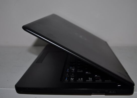 Ноутбук Б-класс Dell Latitude E5450 / 14" (1366x768) TN / Intel Core i3-5010U (2 (4) ядра по 2.1 GHz) / 8 GB DDR3 / 120 GB SSD / Intel HD Graphics 5500 / DVD-ROM / WebCam 