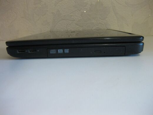 Ноутбук Dell Inspiron 3520 / 15.6" (1366x768) TN / Intel Core i3-2370M (2 (4) ядра по 2.4 GHz) / 8 GB DDR3 / 256 GB SSD NEW / Intel HD Graphics 3000 / WebCam / DVD-RW