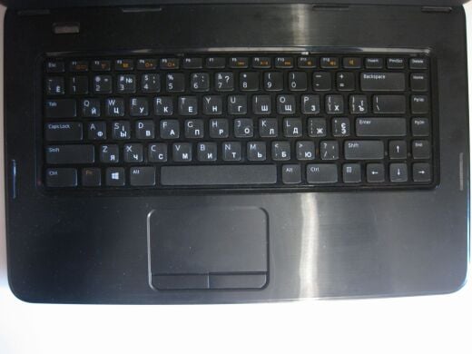 Ноутбук Dell Inspiron 3520 / 15.6" (1366x768) TN / Intel Core i3-2370M (2 (4) ядра по 2.4 GHz) / 8 GB DDR3 / 256 GB SSD NEW / Intel HD Graphics 3000 / WebCam / DVD-RW