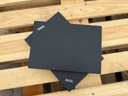 Ультрабук Lenovo ThinkPad T490 / 14" (1920x1080) IPS / Intel Core i5-8365U (4 (8) ядра по 1.6 - 4.1 GHz) / 8 GB DDR4 / 256 GB SSD / Intel UHD Graphics 630 / WebCam / Win 10 Pro Ультрабук Lenovo ThinkPad T490 / 14" (1920x1080) IPS / Intel Core i5-8365U (4 (8) ядра по 1.6 - 4.1 GHz) / 8 GB DDR4 / 256 GB SSD / Intel UHD Graphics 630 / WebCam / Win 10 Pro