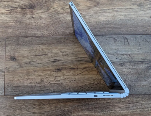 Ультрабук Microsoft Surface Book / 13.5" (3000x2000) IPS / Intel Core i5-6300U (2 (4) ядра по 2.4 - 3.0 GHz) / 8 GB DDR3 / 256 GB SSD / nVidia GeForce GM108 1 GB DDR5 / WebCam