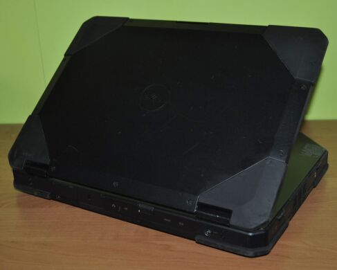 Защищенный ноутбук Б-класс Dell Latitude 5414 Rugged / 14" (1366x768) TN / Intel Core i5-6300U (2 (4) ядра по 2.4 - 3.0 GHz) / 8 GB DDR4 / 256 GB SSD / Intel HD Graphics 520 / WebCam / Wi-Fi / Bluetooth / Windows 11 Pro