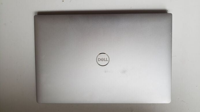 Мобільна робоча станція Dell Precision 5530 / 15.6" (3840x2160) IPS Touch / Intel Core i7-8850H (6 (12) ядер по 2.6 - 4.3 GHz) / 32 GB DDR4 / 512 GB SSD / nVidia Quadro P1000, 4 GB GDDR5, 128-bit / WebCam