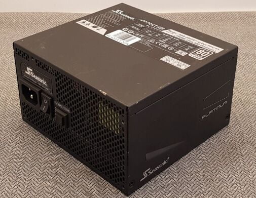 Блок живлення Seasonic Prime Ultra Platinum 550W (SSR-550PD2) / 550W / 24+4(4)+4(8) pin