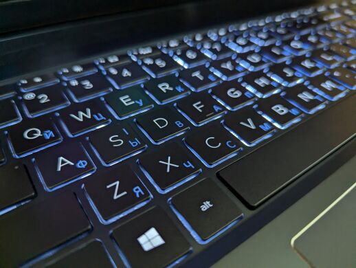 Ультрабук HP Pavilion 15-cs3079 / 15.6" (1920x1080) IPS Touch / Intel Core i7-1065G7 (4 (8) ядра по 1.3 - 3.9 GHz) / 16 GB DDR4 / 512 GB SSD / nVidia GeForce MX250, 4 GB GDDR5, 64-bit / WebCam / Windows 10