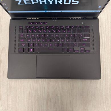 Ігровий ноутбук Asus ROG Zephyrus G15 GA503RM / 15.6" (1920x1080) IPS / AMD Ryzen 9 6900HS (8 (16) ядер по 3.3 - 4.9 GHz) / 16 GB DDR5 / 512 GB SSD NVMe / nVidia GeForce RTX 3060, 6 GB GDDR6, 192-bit / WebCam Ігровий ноутбук Asus ROG Zephyrus G15 GA503RM / 15.6" (1920x1080) IPS / AMD Ryzen 9 6900HS (8 (16) ядер по 3.3 - 4.9 GHz) / 16 GB DDR5 / 512 GB SSD NVMe / nVidia GeForce RTX 3060, 6 GB GDDR6, 192-bit / WebCam