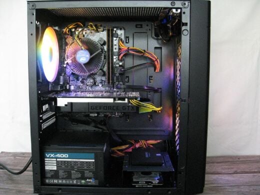 Игровой ПК AeroCool Hexform Start Tower / Intel Core i5-4570 (4 ядра по 3.2 - 3.6 GHz) / 16 GB DDR3 / 120 GB SSD + 500 GB HDD / nVidia GeForce GTX 950, 2 GB GDDR5, 128-bit / 400W / Win 10 Pro + Кабель питания