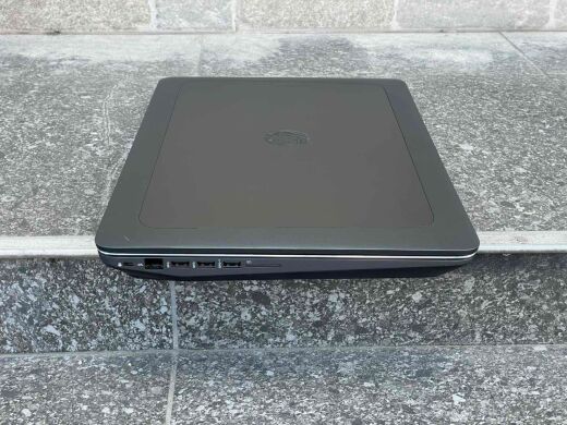 Мобільна робочая станція HP ZBook 17 G3 / 17.3" (1920x1080) IPS / Intel Core i7-6820HQ (4 (8) ядра по 2.7 - 3.6 GHz) / 32 GB DDR4 / 512 GB SSD + 1000 GB HDD / nVidia Quadro M4000M, 4 GB GDDR5, 256-bit / WebCam 