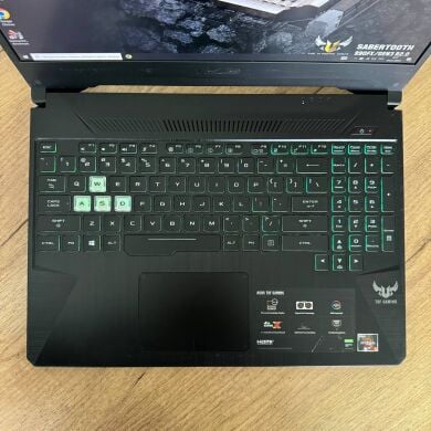 Игровой ноутбук Б-класс Asus TUF FX505DT / 15.6" (1920x1080) IPS / AMD Ryzen 5 3550H (4 (8) ядра по 2.1 - 3.7 GHz) / 16 GB DDR4 / 256 GB SSD / nVidia GeForce GTX 1650, 4 GB GDDR5, 128-bit / WebCam