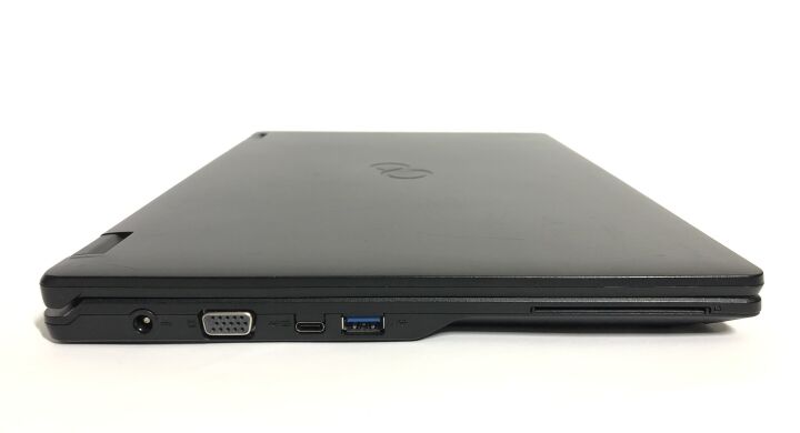 Ультрабук Б-клас Fujitsu LifeBook E548 / 14" (1920x1080) IPS / Intel Core i3-7130U (2 (4) ядра по 2.7 GHz) / 8 GB DDR4 / 256 GB SSD / Intel HD Graphics 620 / WebCam / Win 10 Pro