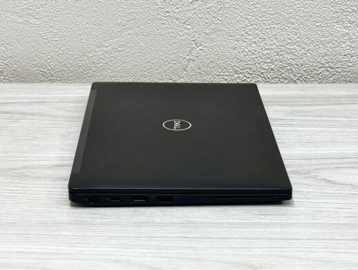 Ноутбук Dell Latitude 7390 / 13.3" (1920x1080) IPS Touch / Intel Core i7-8650U (4 (8) ядер по 1.9 - 4.2 GHz) / 16 GB DDR4 / 256 GB SSD M.2 / Intel UHD Graphics 620 / WebCam / Win 10 Pro
