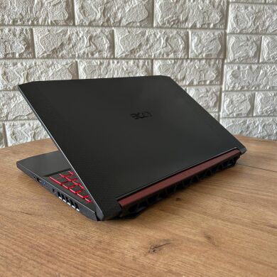 Ігровий ноутбук Acer Nitro 5 AN515-54 / 15.6" (1920x1080) IPS / Intel Core i5-9300H (4 (8) ядра по 2.4 - 4.1 GHz) / 16 GB DDR4 / 256 GB SSD / nVidia GeForce GTX 1650, 4 GB GDDR5, 128-bit / WebCam Ігровий ноутбук Acer Nitro 5 AN515-54 / 15.6" (1920x1080) IPS / Intel Core i5-9300H (4 (8) ядра по 2.4 - 4.1 GHz) / 16 GB DDR4 / 256 GB SSD / nVidia GeForce GTX 1650, 4 GB GDDR5, 128-bit / WebCam
