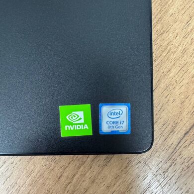 Ноутбук Dell Latitude 3500 / 15.6" (1920x1080) TN / Intel Core i7-8565U (4 (8) ядра по 1.8 - 4.6 GHz) / 8 GB DDR4 / 256 GB SSD / nVidia GeForce MX130, 2 GB GDDR5, 64-bit / WebCam Ноутбук Dell Latitude 3500 / 15.6" (1920x1080) TN / Intel Core i7-8565U (4 (8) ядра по 1.8 - 4.6 GHz) / 8 GB DDR4 / 256 GB SSD / nVidia GeForce MX130, 2 GB GDDR5, 64-bit / WebCam