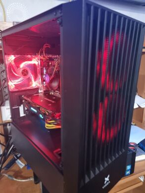 Ігровий ПК Vinga CS316B Tower / Intel Core i5-7400 (4 ядра по 3.0 - 3.5 GHz) / 16 GB DDR4 / 240 GB SSD + 2000 GB HDD / AMD Radeon RX 480, 4 GB GDDR5, 256-bit / 530W