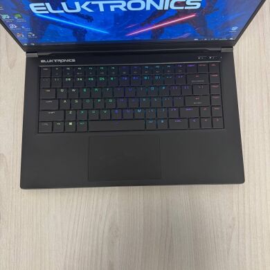 Ігровий ноутбук Eluktronics MAG-15 2070 / 15.6" (1920x1080) IPS / Intel Core i7-9750H (6 (12) ядер по 2.6 - 4.5 GHz) / 16 GB DDR4 / 512 GB SSD / nVidia GeForce RTX 2070 Max-Q, 8 GB GDDR6, 256-bit / WebCam