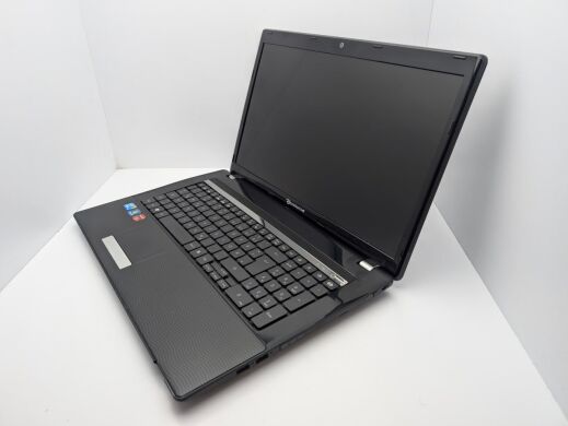 Ноутбук Packard Bell Easynote LM85 / 17.3" (1600x900) TN / Intel Core i3-370M (2 (4) ядра по 2.4 GHz) / 6 GB DDR3 / 500 GB HDD / AMD Radeon HD 5650, 1 GB GDDR3, 128-bit / WebCam / DVD-ROM