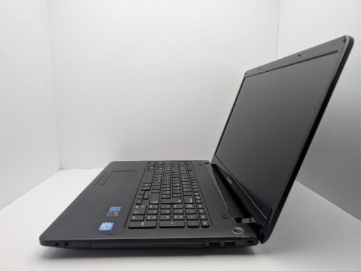 Ноутбук Samsung NP350E7C / 17.3" (1600x900) TN / Intel Core i5-3210M (2 (4) ядра по 2.5 - 3.1 GHz) / 8 GB DDR3 / 500 GB HDD / Intel HD Graphics 4000 / WebCam