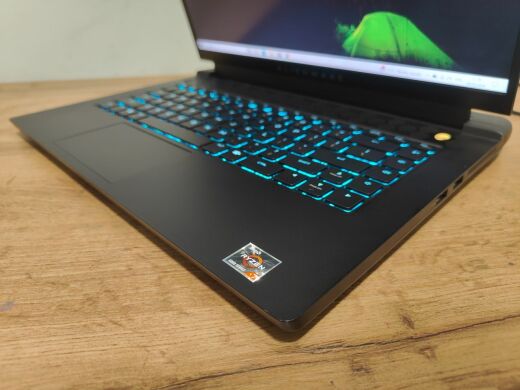 Ігровий ноутбук Dell Alienware M15 R5 / 15.6" (1920x1080) IPS / AMD Ryzen 7 5800H (8 (16) ядер по 3.2 - 4.4 GHz) / 16 GB DDR4 / 512 GB SSD / nVidia GeForce RTX 3060, 6 GB GDDR6, 192-bit / WebCam / Windows 10 Home