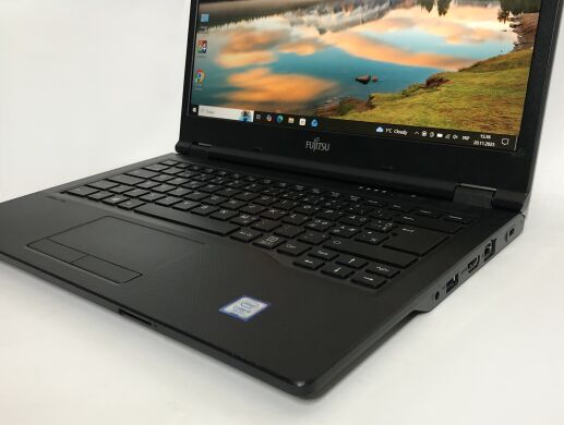 Ультрабук Б-клас Fujitsu LifeBook E548 / 14" (1920x1080) IPS / Intel Core i3-7130U (2 (4) ядра по 2.7 GHz) / 8 GB DDR4 / 256 GB SSD / Intel HD Graphics 620 / WebCam / Win 10 Pro