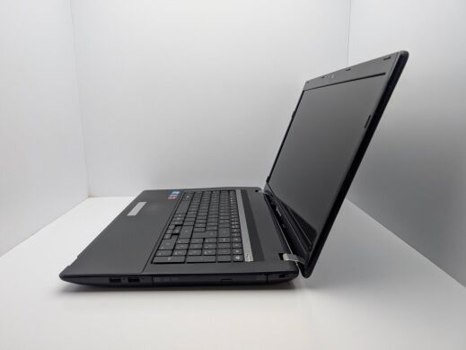 Ноутбук Packard Bell Easynote LM85 / 17.3" (1600x900) TN / Intel Core i3-370M (2 (4) ядра по 2.4 GHz) / 6 GB DDR3 / 500 GB HDD / AMD Radeon HD 5650, 1 GB GDDR3, 128-bit / WebCam / DVD-ROM