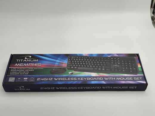 Безпровідна клавіатура з мишкою