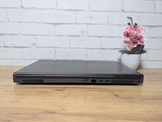 Мобільна робоча станція Dell Precision M6800 / 17.3" (1920x1080) TN / Intel Core i7-4810MQ (4 (8) ядра по 2.8 - 3.8 GHz) / 24 GB DDR3 / 128 GB SSD / nVidia Quadro K4100M, 4 GB GDDR5, 256-bit / WebCam / DVD-ROM