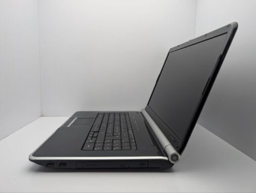 Ноутбук Packard Bell LJ65 / 17.3" (1600x900) TN / Intel Core 2 Duo P8600 (2 ядра по 2.4 GHz) / 6 GB DDR3 / 320 GB HDD / nVidia GeForce GT 130M, 1 GB GDDR3, 128-bit / WebCam / DVD-ROM
