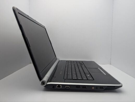 Ноутбук Packard Bell LJ65 / 17.3" (1600x900) TN / Intel Core 2 Duo P8600 (2 ядра по 2.4 GHz) / 6 GB DDR3 / 320 GB HDD / nVidia GeForce GT 130M, 1 GB GDDR3, 128-bit / WebCam / DVD-ROM