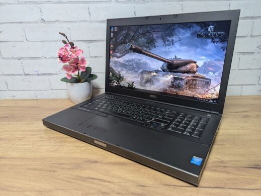 Мобільна робоча станція Dell Precision M6800 / 17.3" (1920x1080) TN / Intel Core i7-4810MQ (4 (8) ядра по 2.8 - 3.8 GHz) / 24 GB DDR3 / 128 GB SSD / nVidia Quadro K4100M, 4 GB GDDR5, 256-bit / WebCam / DVD-ROM