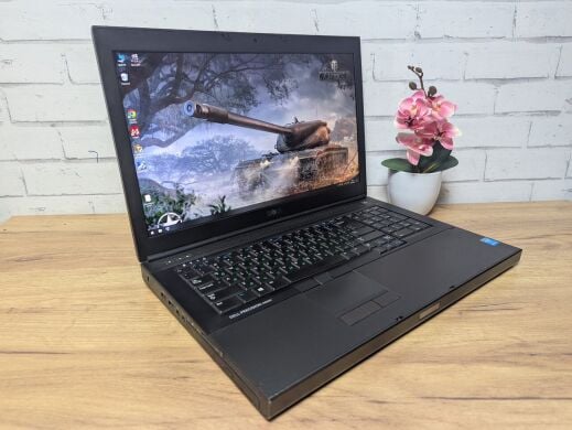 Мобільна робоча станція Dell Precision M6800 / 17.3" (1920x1080) TN / Intel Core i7-4810MQ (4 (8) ядра по 2.8 - 3.8 GHz) / 24 GB DDR3 / 128 GB SSD / nVidia Quadro K4100M, 4 GB GDDR5, 256-bit / WebCam / DVD-ROM
