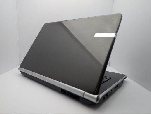 Ноутбук Packard Bell LJ65 / 17.3" (1600x900) TN / Intel Core 2 Duo P8600 (2 ядра по 2.4 GHz) / 6 GB DDR3 / 320 GB HDD / nVidia GeForce GT 130M, 1 GB GDDR3, 128-bit / WebCam / DVD-ROM
