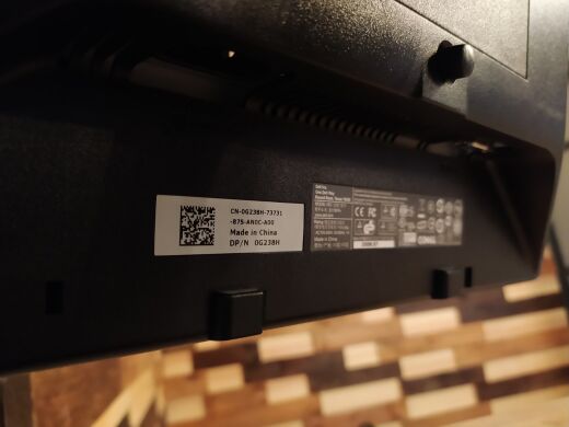 Dell E177 / 17" (1280x1024) TN TFT CCFL / VGA