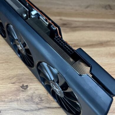 Дискретная видеокарта AMD Radeon RX 6800 XT, 16 GB GDDR6, 256-bit / DisplayPort, HDMI