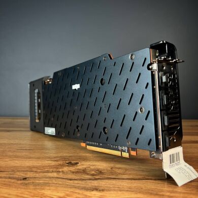 Дискретная видеокарта AMD Radeon RX 6800 XT, 16 GB GDDR6, 256-bit / DisplayPort, HDMI