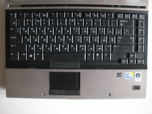 Ноутбук HP EliteBook 6930p / 14.1" (1280x800) TN / Intel Core 2 Duo P8600 (2 ядра по 2.4 GHz) / 4 GB DDR2 / 320 GB HDD / Intel HD Graphics / DVD-RW 