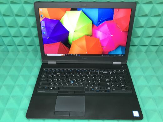 Игровой ноутбук Б-класс Dell Latitude E5570 / 15.6" (1920x1080) IPS / Intel Core i7-6820HQ (4 (8) ядра по 2.7 - 3.6 GHz) / 8 GB DDR4 / 256 GB SSD / AMD Radeon R7 M370, 2 GB GDDR5, 128-bit / HDMI / Windows 10 лицензия