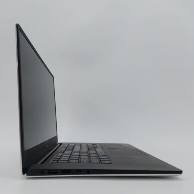 Ігровий ультрабук Dell XPS 15 7590 / 15.6" (1920x1080) IPS / Intel Core i7-9750H (6 (12) ядер по 2.6 - 4.5 GHz) / 32 GB DDR4 / 512 GB SSD NVMe / nVidia GeForce GTX 1650, 4 GB GDDR5, 128-bit / WebCam