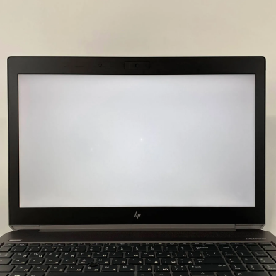 Мобільна робоча станція Б-клас HP zBook 15 G6 / 15.6" (1920x1080) IPS / Intel Core i7-9850H (6 (12) ядер по 2.6 - 4.6 GHz) / 32 GB DDR4 / 128 GB SSD + 500 GB HDD / nVidia Quadro T1000, 4 GB GDDR5, 128-bit / Fingerprint / WebCam / HDMI