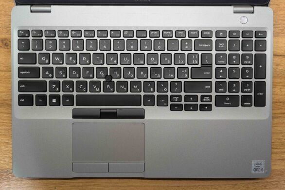 Мобильная рабочая станция Dell Precision 3551 / 15.6" (1920x1080) IPS / Intel Core i9-10885H (8 (16) ядер по 2.4 - 5.3 GHz) / 32 GB DDR4 / 1000 GB SSD / nVidia Quadro P620, 4 GB GDDR5, 128-bit / WebCam / Windows 10